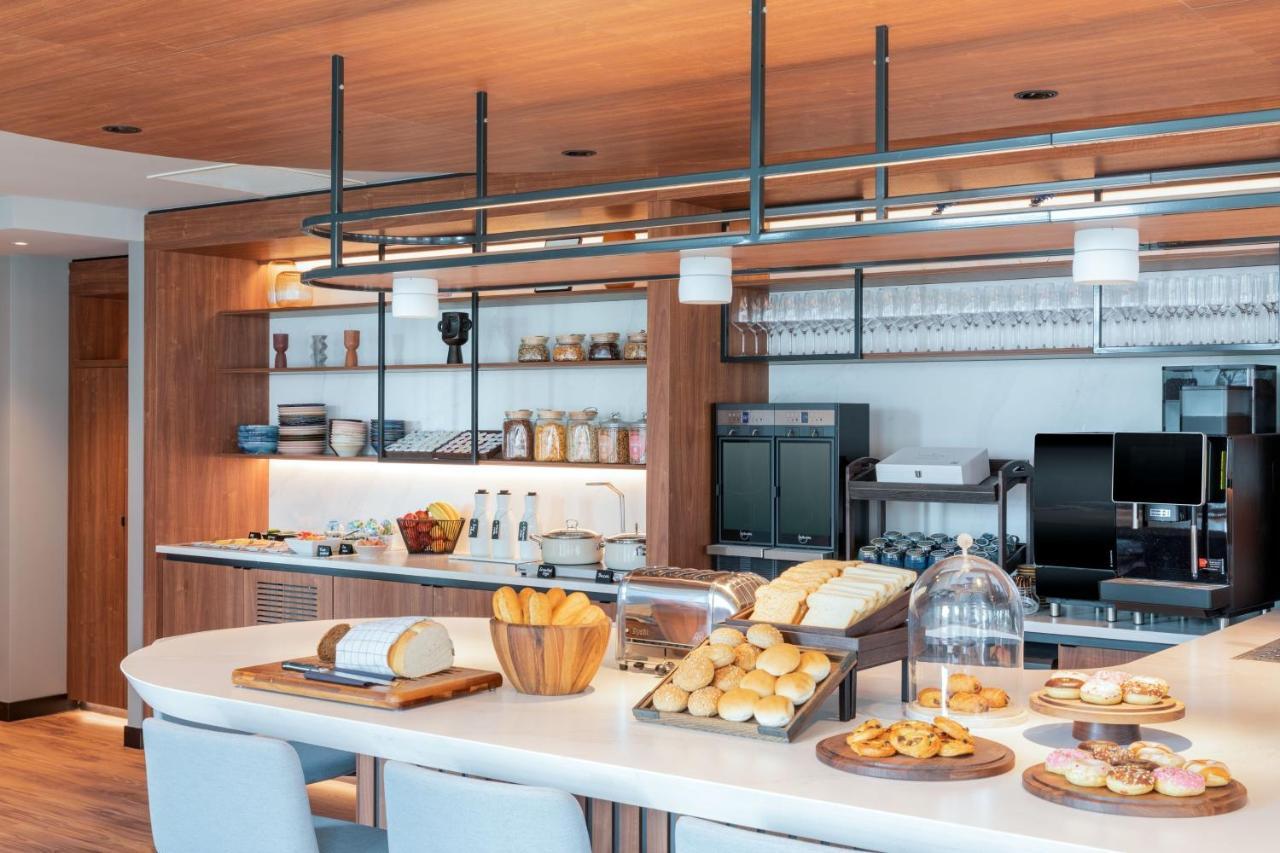 Residence Inn By Marriott Den Haag Bagian luar foto